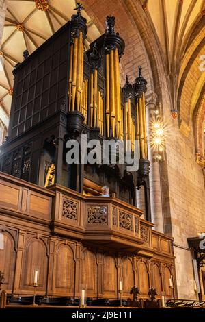 Interno dell'abbazia di Tewkesbury Foto Stock