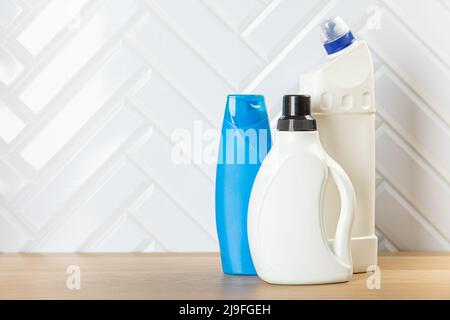 Scovolino per la pulizia di bottiglie e altri elementi tubolari Foto stock  - Alamy