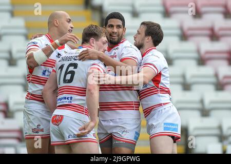 Leigh, Inghilterra - 22nd maggio 2022 - ed Chamberlain di Leigh Centurions celebra un tentativo. Rugby League Betfred Championship Leigh Centurions vs Workington Town al Leigh Sports Village Stadium, Leigh, Regno Unito Dean Williams Foto Stock