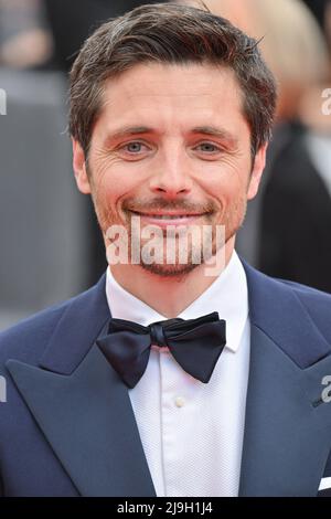 Cannes, Francia, 23 maggio 2022, Cannes, Francia, 23 maggio 2022, Raphael Personnaz alla prima del film decisione di lasciare durante il Festival di Cannes 75th a Cannes, Francia il 23 maggio 2022. Foto di Julien Reynaud/APS-Medias/ABACAPRESSS.COM Foto Stock