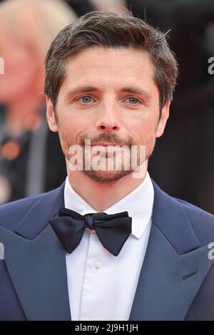 Cannes, Francia, 23 maggio 2022, Cannes, Francia, 23 maggio 2022, Raphael Personnaz alla prima del film decisione di lasciare durante il Festival di Cannes 75th a Cannes, Francia il 23 maggio 2022. Foto di Julien Reynaud/APS-Medias/ABACAPRESSS.COM Foto Stock