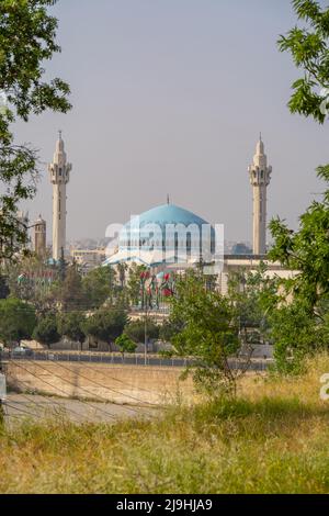 La cupola blu della Moschea Amman del Re Abdullah Foto Stock