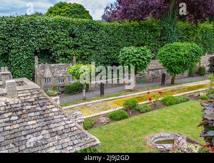 Model Village a Bourton on the Water, Gloucestershire, Inghilterra. Foto Stock