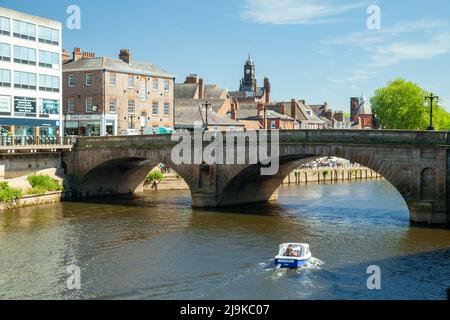 Ouse Bridge a York, North Yorkshire, Inghilterra. Foto Stock