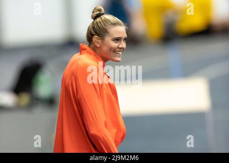(Windsor, Canada---21 Maggio 2022) Alysha Newman che gareggia nella pole vault d'elite al circuito classico e campo di Johnny Loaring 2022 incontra un Foto Stock