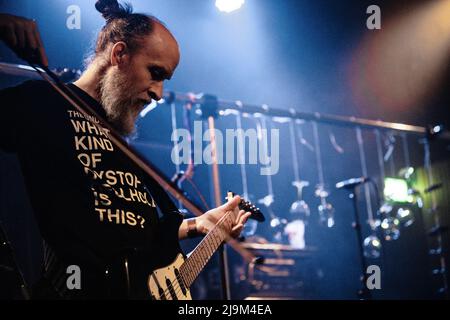 Copenaghen, Danimarca. 19th, maggio 2022. Il Canadian Aidan Baker suona un concerto dal vivo al VEGA nell'ambito Di Un colossale Weekend 2022 a Copenaghen. (Photo credit: Gonzales Photo - Peter Troest). Foto Stock