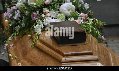 Rosice, Repubblica Ceca. 24th maggio 2022. Ultimo saluto a Meda Mladkova, storico dell'arte, collezionista e patrono della Repubblica Ceca, a Rosice, 24 maggio 2022. Credit: Igor Zehl/CTK Photo/Alamy Live News Foto Stock