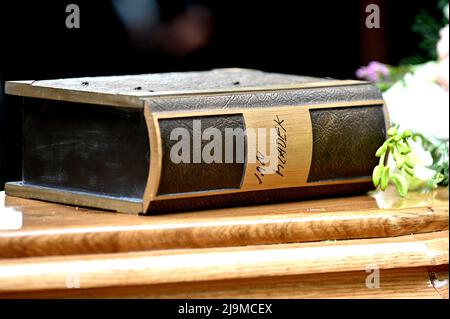 Rosice, Repubblica Ceca. 24th maggio 2022. Ultimo saluto a Meda Mladkova, storico dell'arte, collezionista e patrono della Repubblica Ceca, a Rosice, 24 maggio 2022. Credit: Igor Zehl/CTK Photo/Alamy Live News Foto Stock