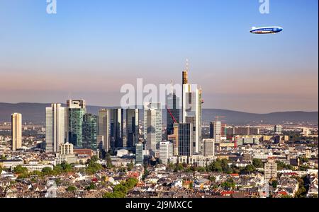 Vista sullo skyline del centro città di Francoforte, il centro finanziario della Germania. Settembre 11, 2019 Foto Stock