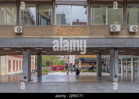 Belgrado, Serbia - 06 maggio 2022: Università di Belgrado Facoltà di Filosofia formazione edificio. Foto Stock