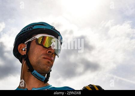 Foto Gian Mattia D'Alberto / LaPresse 24 Maggio 2022 Salò, Italia sport ciclismo giro d'Italia 2022 - edizione 105 - tappa 16 - Salò - Aprica (vino Sforzato) nella foto: NIBALI Vincenzo Photo Gian Mattia D'Alberto / LaPresse 24 maggio 2022 Salò, Italy sport Cycling giro d'Italia 2022 - edizione 105th - tappa 16 - da Salò ad Aprica (tappa del vino Sforzato) nella foto: NIBALI Vincenzo/ (Photo: La Presse / PRESSINPHOTO) Foto Stock