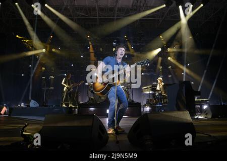 James Blunt ha suonato in concerto presso la Kioene Arena di Padova il 22 maggio 2022. Il concerto è stato ripetutamente rinviato per le domande relative al Covid-19, inizialmente previste per il 2020. "Una volta aperto un mind tour" è il titolo del ritorno dal vivo del cantante inglese, che è esploso a livello internazionale grazie al successo "sei bello". James Blunt, cantante, cantautore, musicista e produttore discografico inglese. Ex ufficiale di ricognizione nel reggimento Life Guards dell'esercito britannico, ha servito sotto la NATO durante la guerra del Kosovo del 1999. (Foto di Mariano Montella/Pacific Press/Sipa USA) Foto Stock
