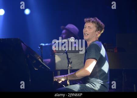 James Blunt ha suonato in concerto presso la Kioene Arena di Padova il 22 maggio 2022. Il concerto è stato ripetutamente rinviato per le domande relative al Covid-19, inizialmente previste per il 2020. "Una volta aperto un mind tour" è il titolo del ritorno dal vivo del cantante inglese, che è esploso a livello internazionale grazie al successo "sei bello". James Blunt, cantante, cantautore, musicista e produttore discografico inglese. Ex ufficiale di ricognizione nel reggimento Life Guards dell'esercito britannico, ha servito sotto la NATO durante la guerra del Kosovo del 1999. (Foto di Mariano Montella/Pacific Press/Sipa USA) Foto Stock