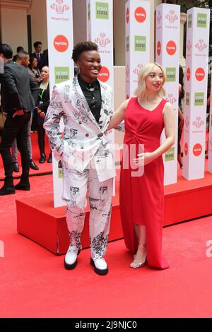 Nicola Adams ed Ella Baig, The Princes Trust e TK Maxx & Homesense Awards, Theatre Royal Drury Lane, Londra, UK, 24 maggio 2022, Foto di Richard Gol Foto Stock