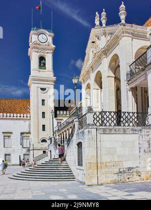 L'Università di Coimbra (Portogallo), una delle università più antiche e prestigiose d'Europa, fa parte del patrimonio dell'UNESCO. Foto Stock