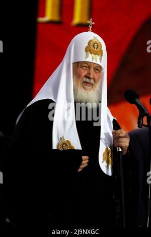 Mosca, Russia. 24th maggio 2022. Il Patriarca Kirill di Mosca e di tutta la Russia parla durante un concerto che segna la Giornata della Letteratura e della Cultura slava nella Piazza Rossa di Mosca, in Russia. Nikolay Vinokurov/Alamy Live News Foto Stock