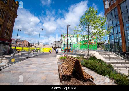 Carrington Street e l'ingresso al passaggio pedonale per Lister Gate nel centro di Nottingham 2022 maggio, Nottinghamshire Inghilterra UK Foto Stock