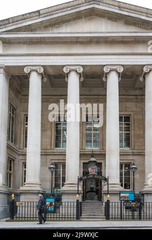 Esterno dell'ingresso principale del Law Society Hall, sede della Law Society. Chancery Lane, Londra, Inghilterra, Regno Unito Foto Stock