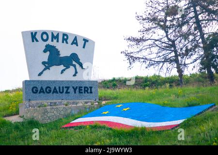 Cartello all'ingresso di Comrat - la capitale dell'autonomia di Gagauz nel sud della Repubblica di Moldavia Foto Stock