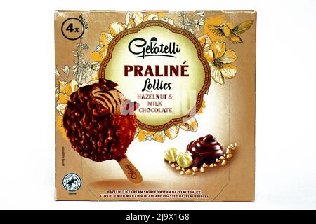 Gelateria GELATELLI Praliné con nocciola e cioccolato al latte. Venduto dalla catena LIDL Supermarket Foto Stock