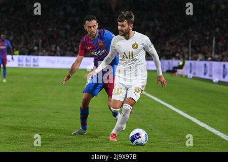 Sydney Olympic Park, Australia. 25th maggio 2022. Miloš Ninkovi? Della squadra Di A-League All Stars in azione durante la partita tra il FC Barcelona e La Squadra Di A-League All Stars dello stadio Accor. (Punteggio finale; FC Barcellona 3:2 A-leghe tutte le Stelle). (Foto di Luis Veniegra/SOPA Images/Sipa USA) Credit: Sipa USA/Alamy Live News Foto Stock