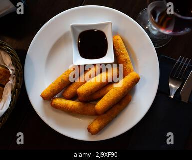 Dita fritte di mozzarella Foto Stock