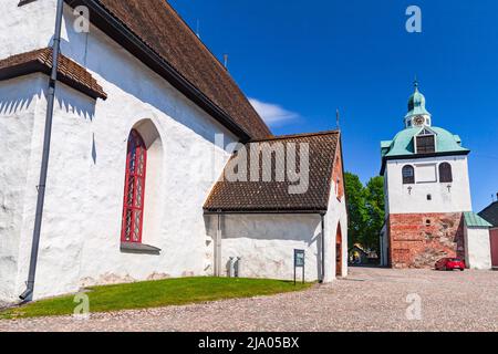 Porvoo, Finlandia - 12 giugno 2015: Campanile della cattedrale Porvoo della Chiesa evangelica luterana di Finlandia a Porvoo Foto Stock