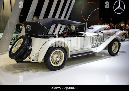 1927 Mercedes Benz Type S W06 al Techno classica Essen Car Show. Germania - 6 aprile 2017 Foto Stock