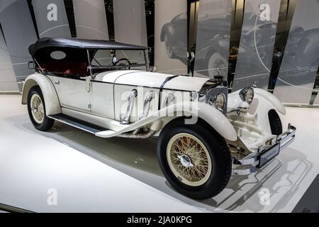 1927 Mercedes Benz Type S W06 al Techno classica Essen Car Show. Germania - 6 aprile 2017 Foto Stock