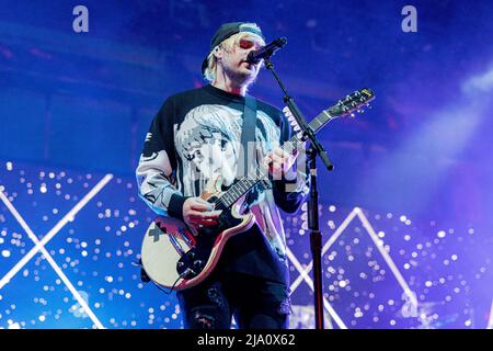 Italia 8 Maggio 2022 5 secondi d'estate - Take My Hand World Tour Live at Carroponte Milano © Andrea Ripamonti / Alamy Foto Stock