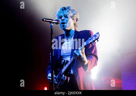 Italia 8 Maggio 2022 5 secondi d'estate - Take My Hand World Tour Live at Carroponte Milano © Andrea Ripamonti / Alamy Foto Stock