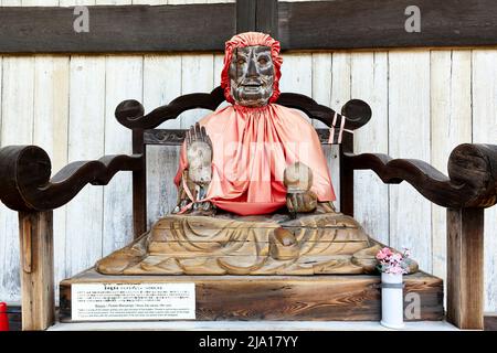 Giappone. Nara. Nara Giappone. Santuario di Todai-ji. Binzuru statua in legno periodo Edo. Pindola Bharadvaja Foto Stock