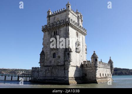 Torre di Belem, fortificazione del 16th secolo che serviva come porta cerimoniale per Lisbona, Belem, Lisbona, Portogallo Foto Stock