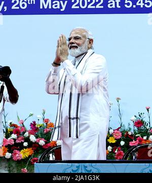 Chennain, India, 26th maggio 2022: Primo Ministro dell'India Narendra modi &durante la posa della Fondazione e l'inaugurazione di progetti infrastrutturali a theTune di 31580/- su Ferrovie, autostrade nazionali, oleodotti e progetti di edilizia, a Chennai Giovedi. Seshadri SUKUMAR Foto Stock