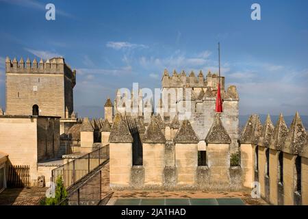 Castello di Almodovar mura e torri vicino a Cordoba Spain H Foto Stock