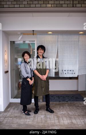 Enuma Station, a Kaga, un ottimo ristorante gestito dallo chef Kuchide Kayuzuki e sua moglie. Foto Stock