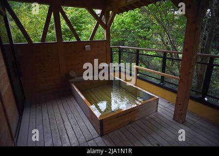 Il Kayotei, situato a Yamanaka Onsen, è considerato uno dei quattro migliori ryokan in Giappone. Foto Stock