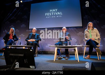 Hay-on-Wye, Galles, Regno Unito. 26th maggio 2022. Hay on Earth Forum: Riconnessi Terra, persone e Future contadini comprende Minette Batters, Peter Hetherington e Nick Palmer discutere di cibo e il settore agricolo al Festival Hay 2022, Galles. Credit: Sam Hardwick/Alamy. Foto Stock