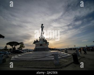 Statua del David a Piazzale Michelangelo, Firenze, Toscana, Italia Foto Stock