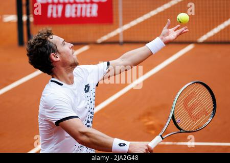 BARCELLONA - Apr 19: Roberto Carballes Baena in azione durante il Torneo di tennis Barcelona Open Banc Sabadell al Real Club De Tenis Barcellona il Apr Foto Stock