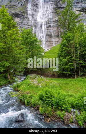 Cascata di Murgenbach, Lauterbrunnen, Canton Berna, Svizzera Foto Stock