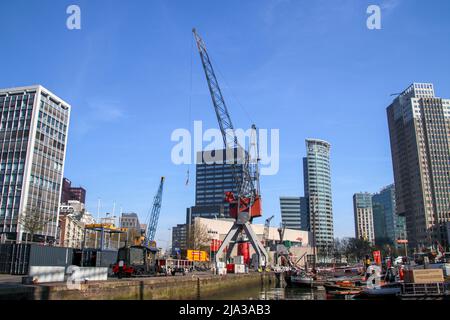 Gru al Leuvehaven di Rotterdam presso il museo marittimo dei paesi bassi Foto Stock