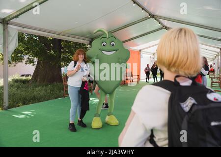 Hay-on-Wye, Galles, Regno Unito. 27th maggio 2022. Atmosfera generale del Festival Hay 2022 in Galles. Credit: Sam Hardwick/Alamy. Foto Stock