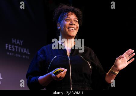 Hay Festival, Hay on Wye, Wales, UK - Venerdì 27th Maggio 2022 - autore Natasha Bowen sul palco durante il secondo giorno di questo anno Hay Festival - Credit: Steven May/Alamy Live News Foto Stock
