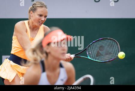 Il belga Kimberley Zimmermann e il belga Maryna Zanevska sono stati raffigurati durante una partita di tennis contro US' Krawczyk - Demi Schuurs olandese, nel secondo turno Foto Stock