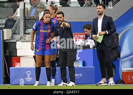 TORINO - (lr) Lieke Martens del FC Barcelona Women, allenatore femminile del FC Barcelona Jonatan Giraldez durante la finale della UEFA Women's Champions League tra il Barcelona FC e l'Olympique Lyon al Juventus Stadium il 21 maggio 2022 a Torino, Italia. ANP | ALTEZZA OLANDESE | GERRIT DA COLONIA Foto Stock
