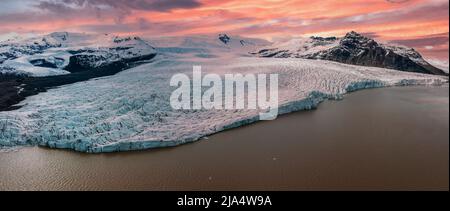 Islanda, laguna Jokulsarlon, bel paesaggio freddo Foto Stock