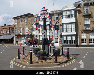 Decorazioni giubilari del diamante nella piazza del mercato a Southwold, una città balneare a Suffolk. Foto Stock