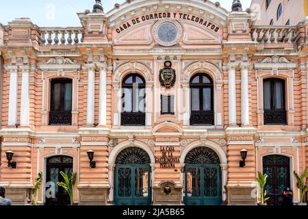 La Casa de Correos y Telegrafos (l'ufficio postale centrale) vicino a Plaza De Armas, Lima, Perù. Foto Stock