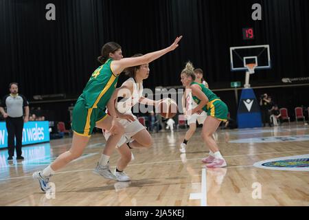 Sydney Olympic Park, Australia. 27th maggio 2022. Nanako Todo of Japan Women's Basketball Team visto durante il gioco 1 della amichevole International Women Series match tra l'Australia Women's Basketball Team contro il Giappone Women's Basketball Team presso il Quay Center. Punteggio finale; Australia 70:66 Giappone. Credit: SOPA Images Limited/Alamy Live News Foto Stock